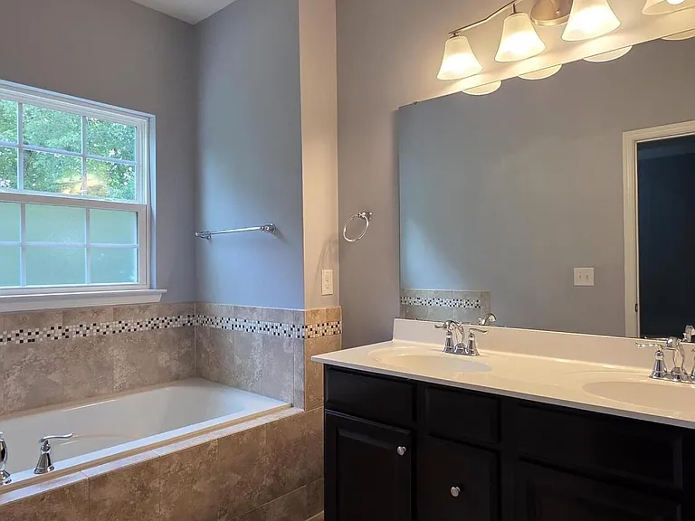 1105 Boxcar Way — Photo 11