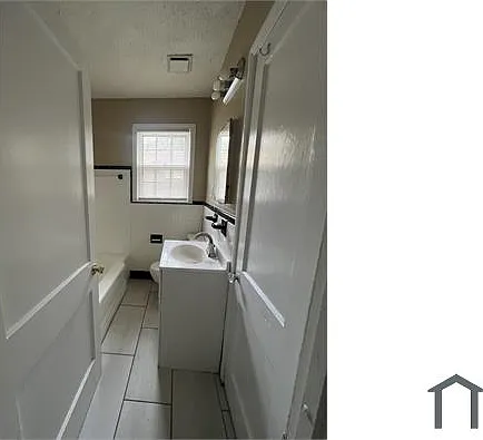 1063 Ramona St — Photo 12