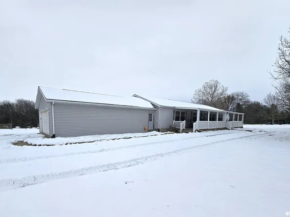 13014 Kirby St, Tallula, IL 62688