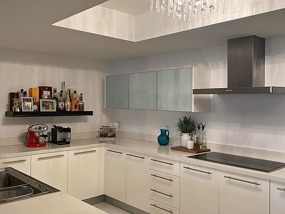 4th image of 250 Sunny Isles Blvd #304