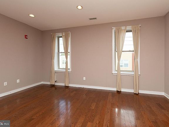 4th image of 1806 W Berks St APT 1A