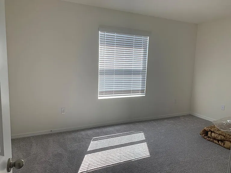 1587 Hubbell Rd — Photo 11