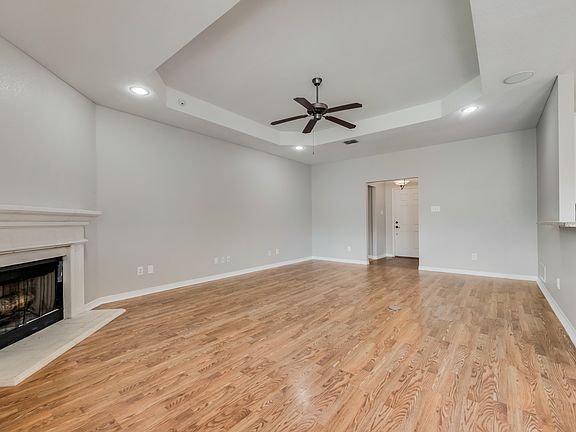 5th image of 2206 Creek Side Dr