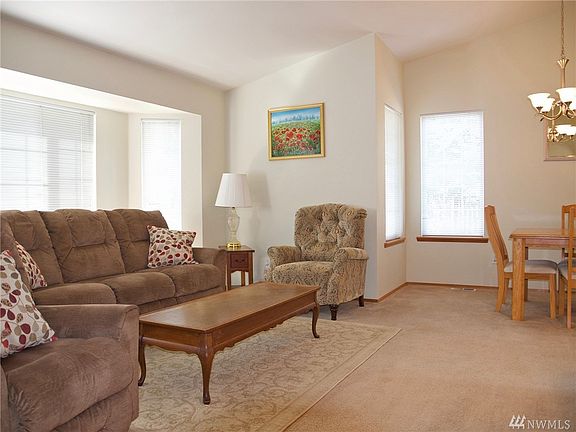 3rd image of 2317 20th St SE