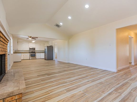 5th image of 601 Sunnyside Ave