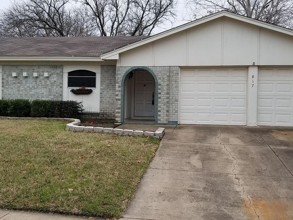 817 Skelly St, Crowley, TX 76036 Zillow