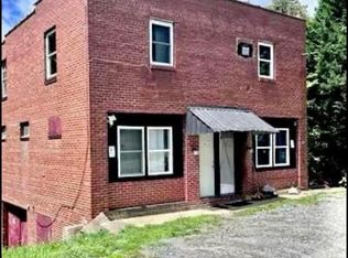 411 Lawrence St, Eden, NC 27288