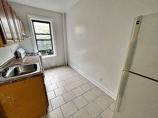 4th image of 505 62nd St APT A4