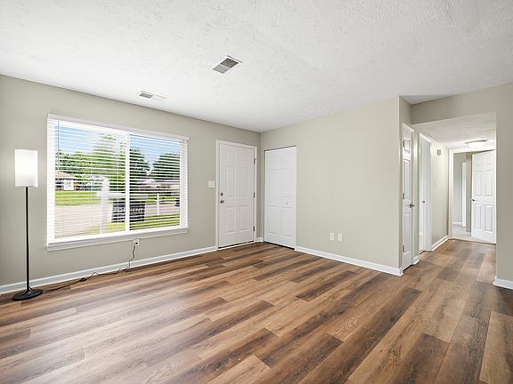 4th image of 309 Wem Ct