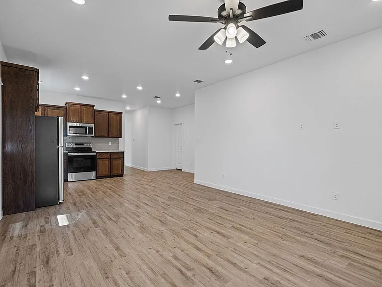 3607 Pintail Ln — Photo 5