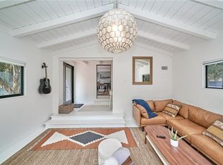 8457 Ridpath Dr, Los Angeles, CA 90046
