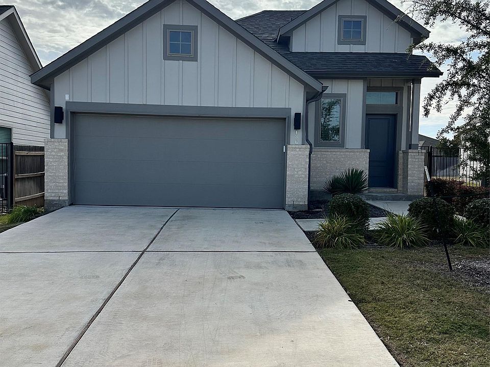 1st image of 136 Los Olives Ln