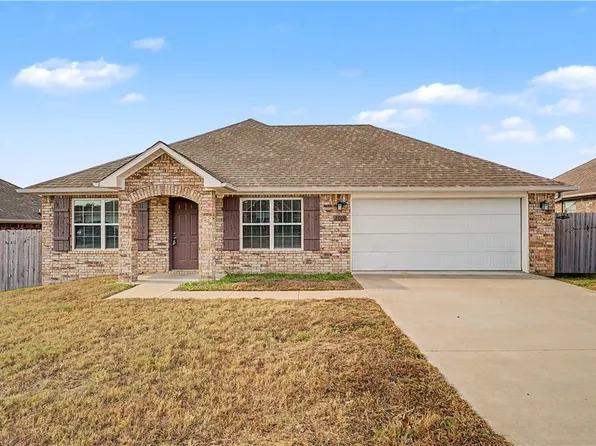 2009 Applewood St, Gentry, AR 72734