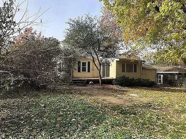 1651 Edgewood Ave S — Photo 7