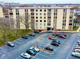 9720 S Pulaski Rd APT 209, Oak Lawn, IL