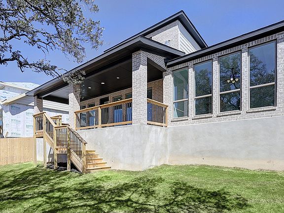 3rd image of 310 Barton Creek
