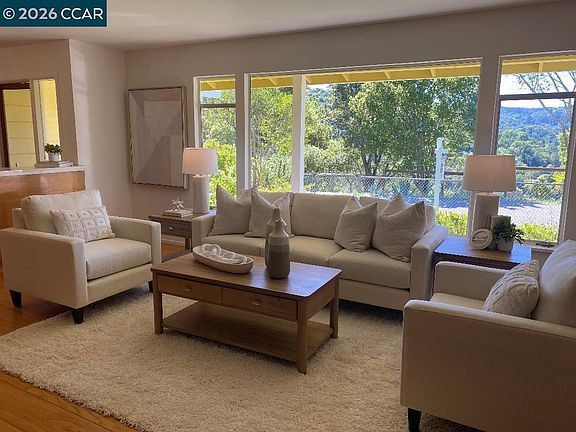 5th image of 225 Ridgeway Ave