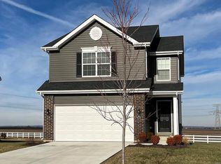 292 Crestfield Ct, Saint Charles, MO 63301