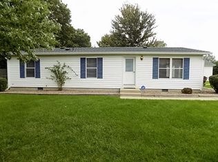 30901 Glen Haven Dr, Granger, IN 46530