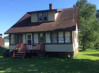 213 E Ash St, Ironwood, MI 49938