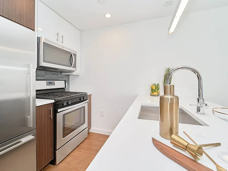 100 Steuben St #5B — Photo 5