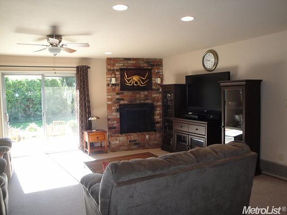 3rd image of 1804 Donner Ct