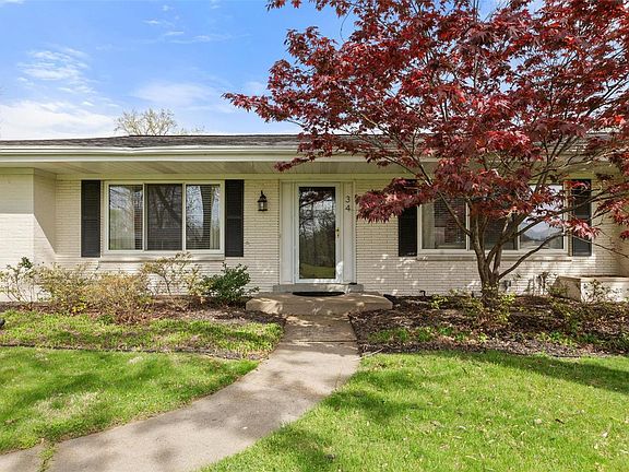 2nd image of 34 Country Fair Ln
