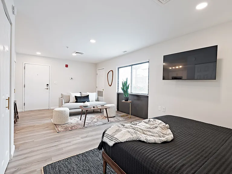 Trellis Herndon Apartment Homes — Photo 10