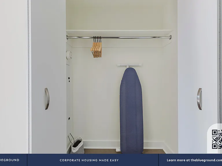 450 W 42nd St #36J — Photo 15