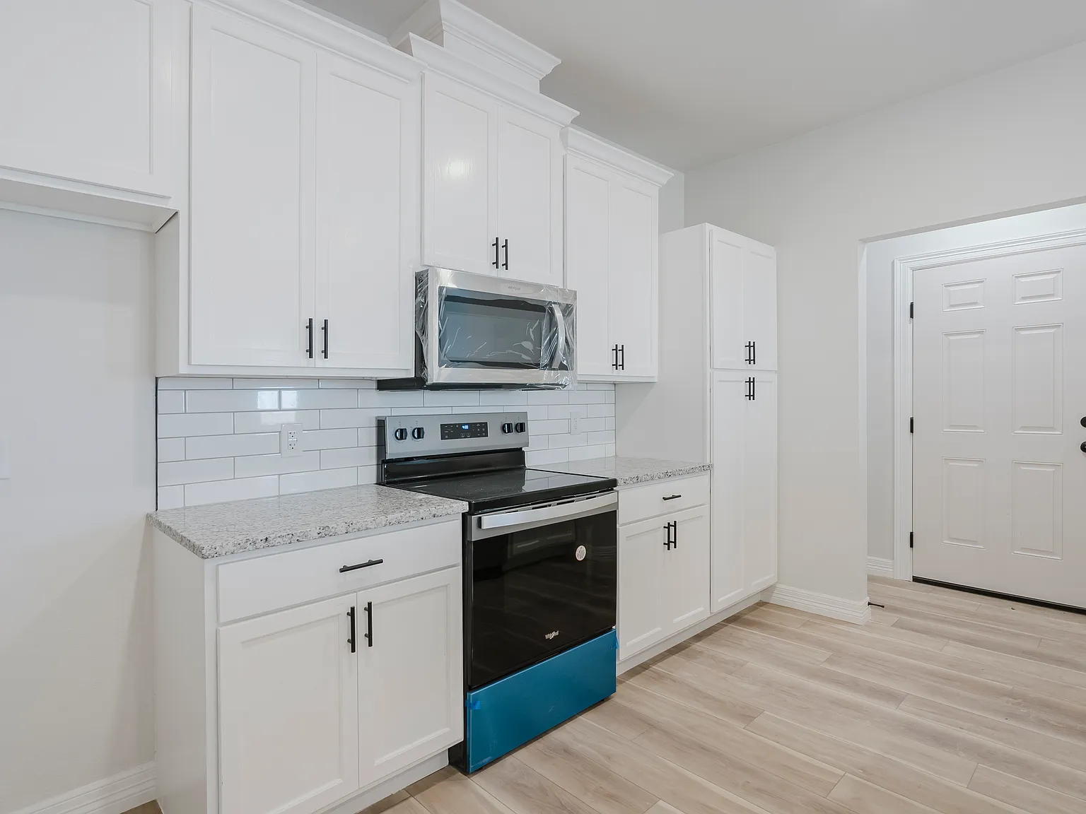 4 bed, 1350 sqft, $1,650 — Photo 4