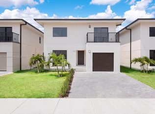 1382 NW 1st St, Florida City, FL 33034