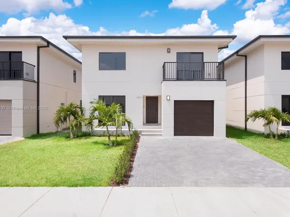 1382 NW 1st St, Florida City, FL 33034