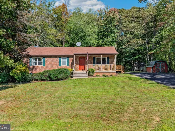 37022 W Spicer Dr, Mechanicsville, MD 20659