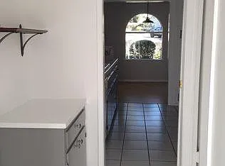 2 bed, 1000 sqft, $3,250 — Photo 3