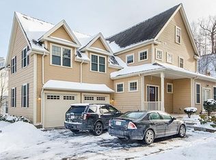 6 Maple Leaf Dr, Hyde Park, MA 02136