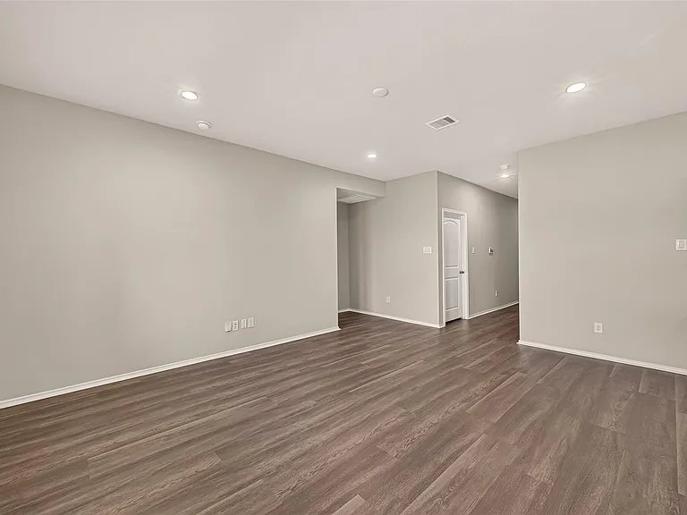 21422 Chester Cliff Ln — Photo 10