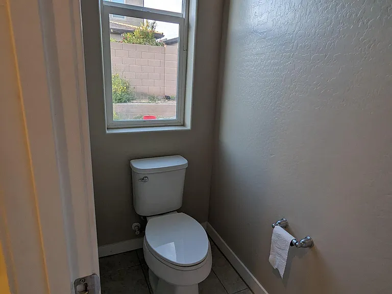 7030 W Post Rd — Photo 41