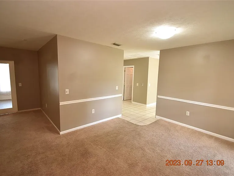 604 Southwood Cv — Photo 9