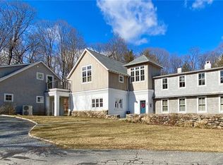 94 Old Farm Rd N, Chappaqua, NY 10514
