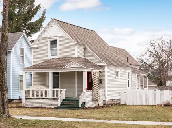 424 W 9th St, Traverse City, MI 49684