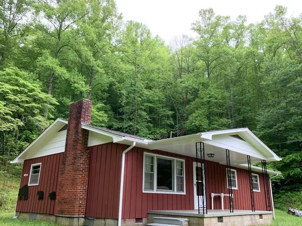 876 Stewart Cove Rd, Brasstown, NC 28902