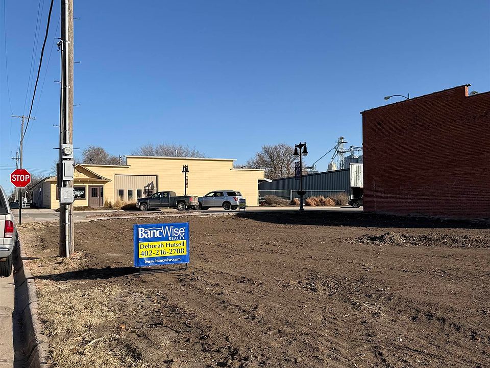 2nd image of 132 N 3rd St