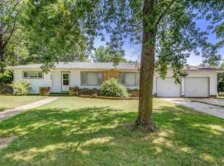 218 W Clark St, Oxford, KS 67119