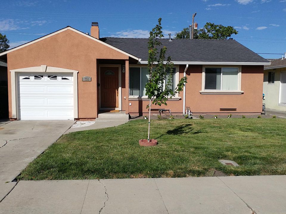 1st image of 735 Robin Dr