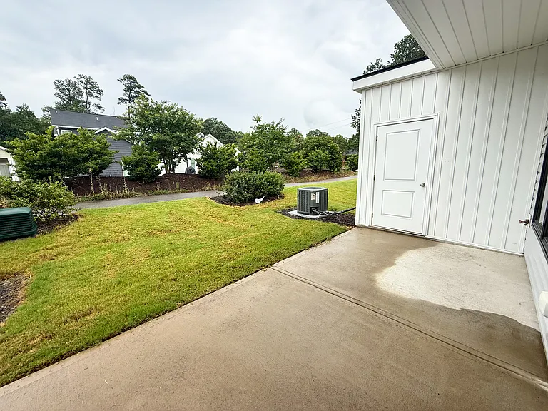 10 Slater Dr — Photo 13