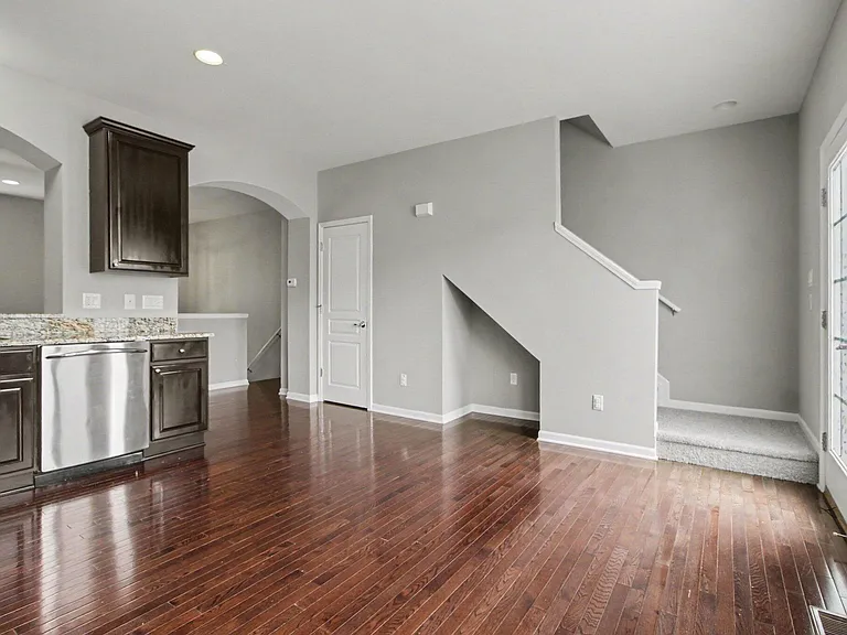 27971 Middleton Dr — Photo 7