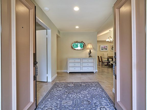 5th image of 6733 Harwood Cir