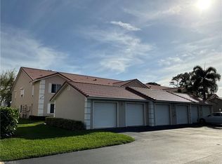 6780 Dennis Cir APT M103, Naples, FL 34104