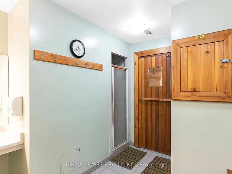 130 Neptune Dr #202 — Photo 30