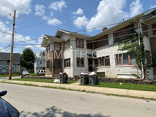 634 E 37th St #2 Photo 1